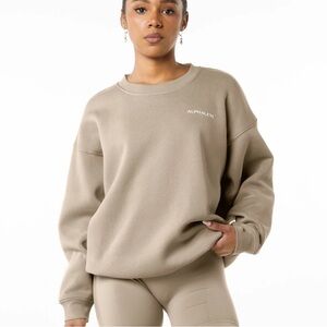 Alphalete Crew neck sweater